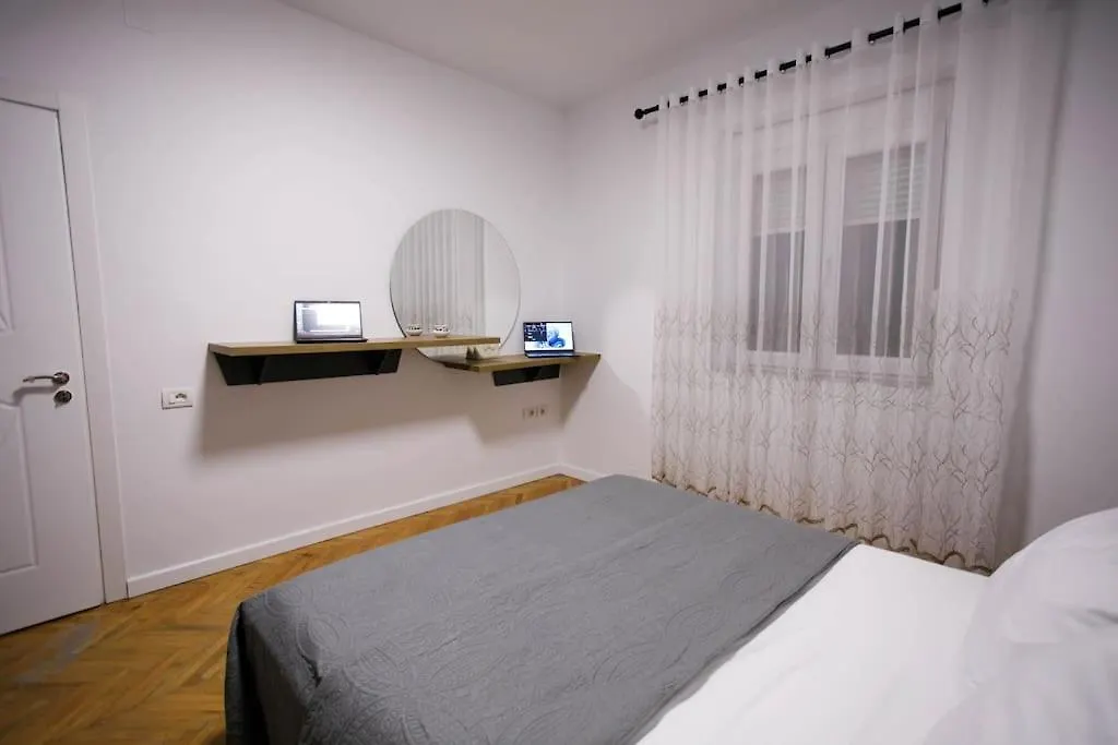 City Center Guesthouse Tirana Apartment